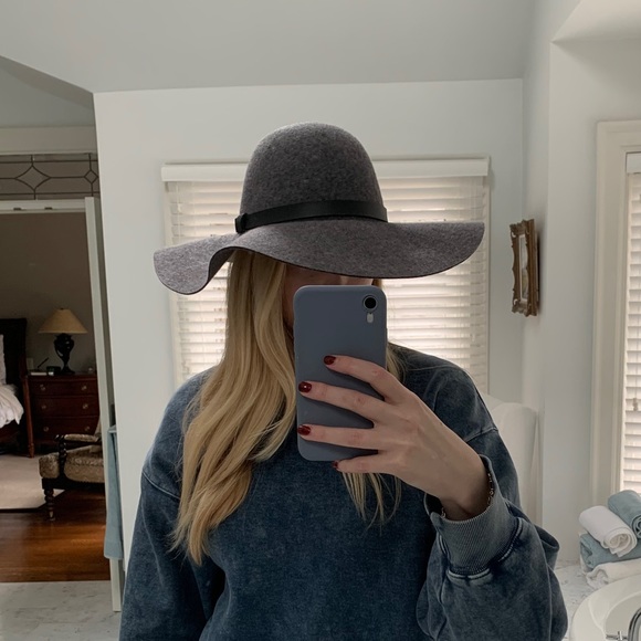 H&M Grey Felt Hat - Picture 2 of 6